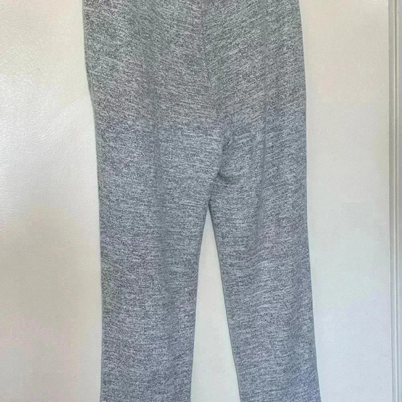 Like New Chico’s Straight Leg Silver Grey Pants - Picture 3 of 5